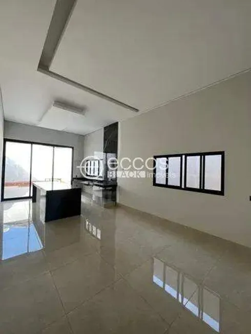 Foto 1 de Casa com 3 Quartos à venda, 180m² em Novo Mundo, Uberlândia