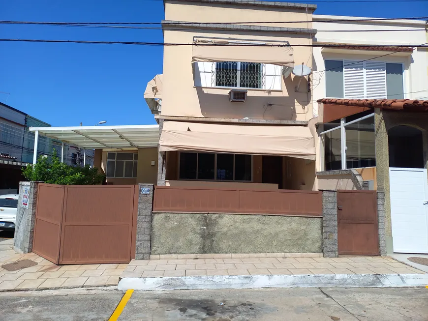 Foto 1 de Casa com 3 Quartos à venda, 140m² em Portuguesa, Rio de Janeiro