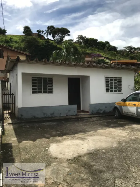 Foto 1 de Casa com 2 Quartos para alugar, 49m² em Centro, Paty do Alferes