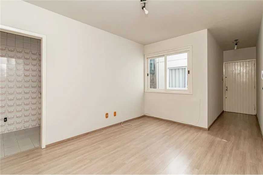 Foto 1 de Apartamento com 1 Quarto à venda, 43m² em Cidade Baixa, Porto Alegre