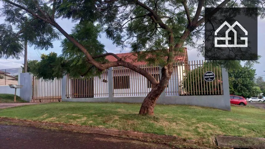 Foto 1 de Casa com 3 Quartos à venda, 195m² em Vila Tolentino, Cascavel