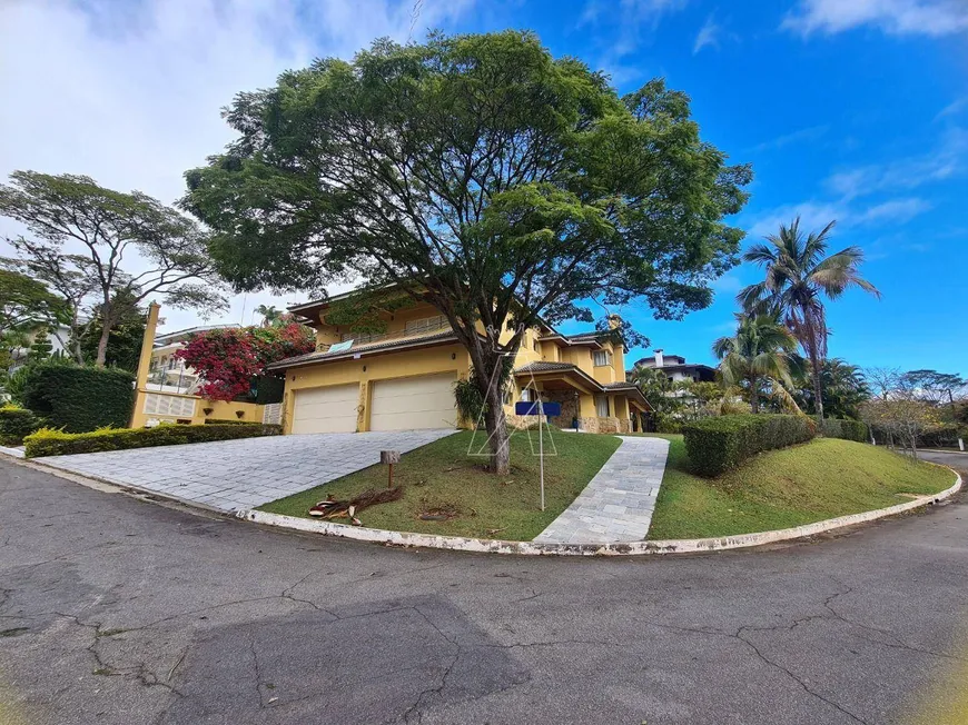 Foto 1 de Casa de Condomínio com 5 Quartos para venda ou aluguel, 600m² em Alphaville, Santana de Parnaíba