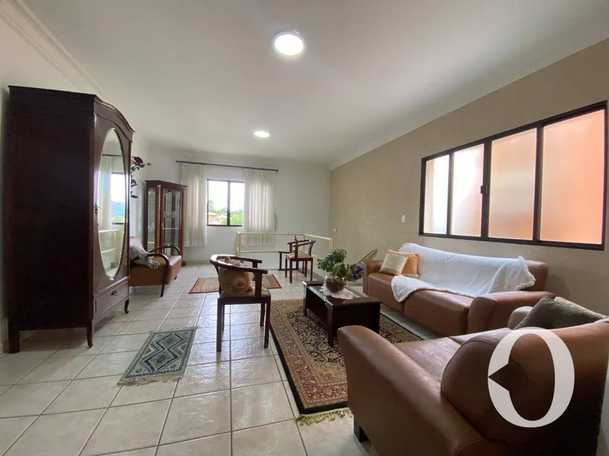 Foto 1 de Casa de Condomínio com 3 Quartos à venda, 250m² em Alphaville, Santana de Parnaíba