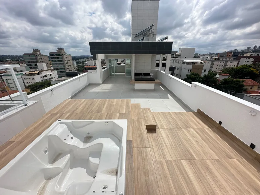 Foto 1 de Cobertura com 4 Quartos à venda, 216m² em Castelo, Belo Horizonte