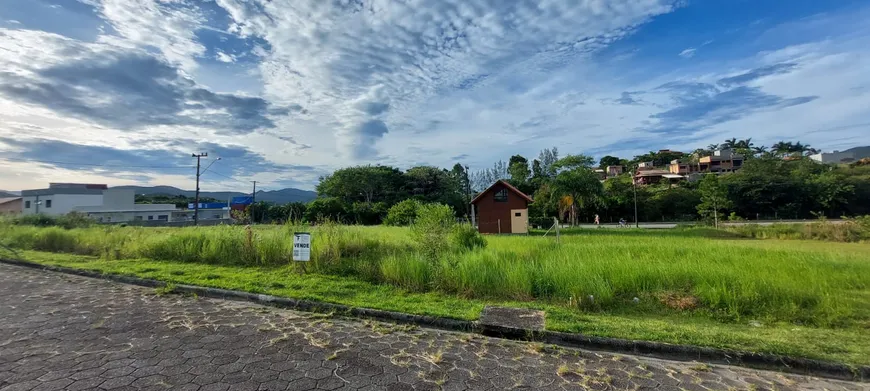 Foto 1 de Lote/Terreno à venda, 252m² em Areias Do Meio, Governador Celso Ramos