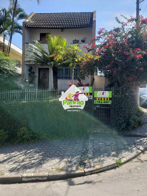 Foto 1 de Sobrado com 4 Quartos para venda ou aluguel, 400m² em Vila Rosalia, Guarulhos