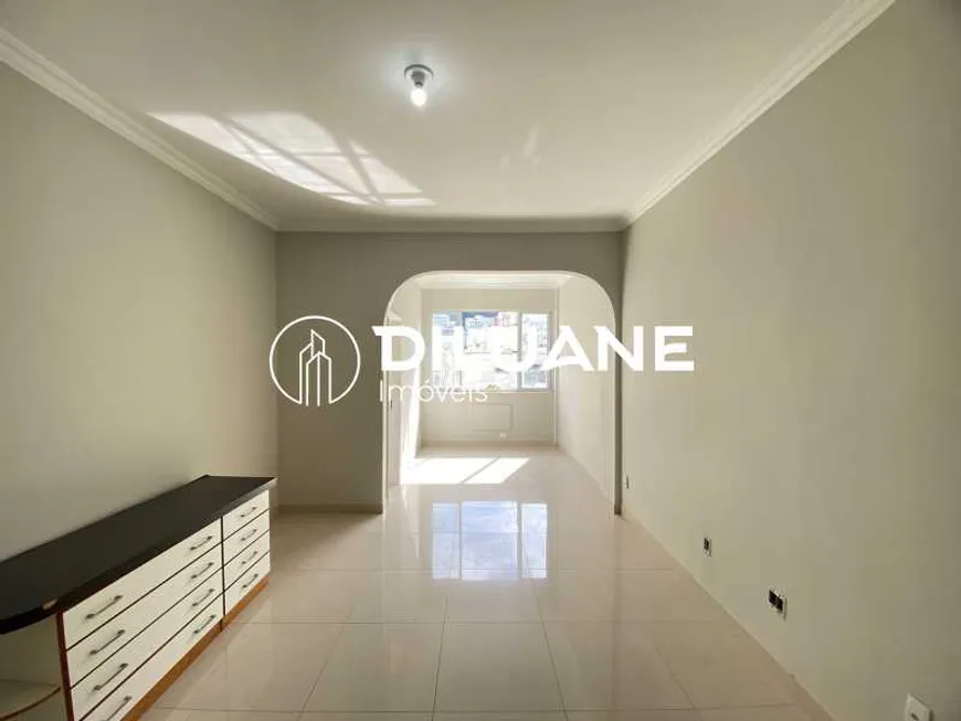 Foto 1 de Apartamento com 3 Quartos à venda, 110m² em Copacabana, Rio de Janeiro