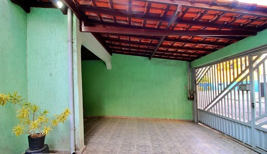Foto 1 de Casa com 3 Quartos à venda, 197m² em Vila Bastos, Santo André