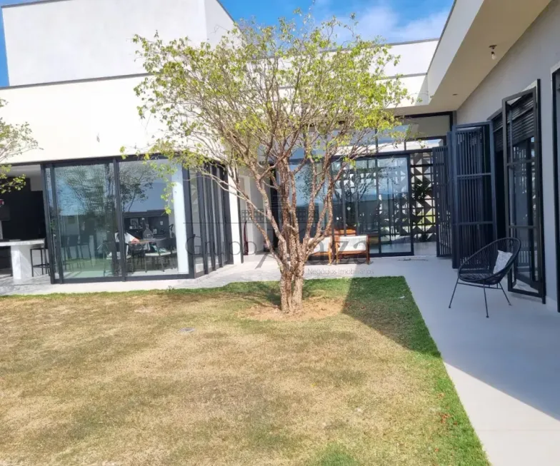 Foto 1 de Casa de Condomínio com 4 Quartos para alugar, 270m² em Urbanova, São José dos Campos