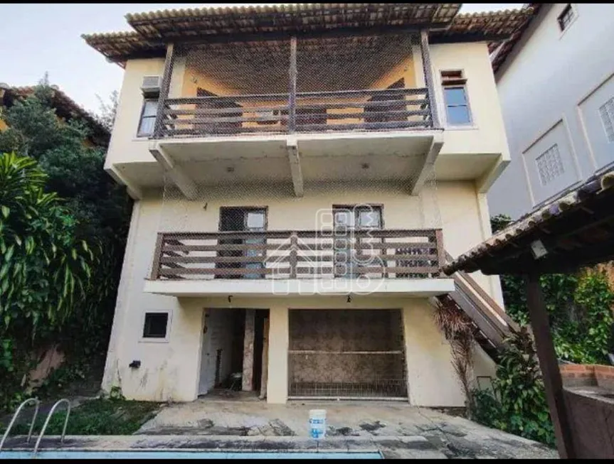 Foto 1 de Casa de Condomínio com 3 Quartos à venda, 200m² em Sapê, Niterói