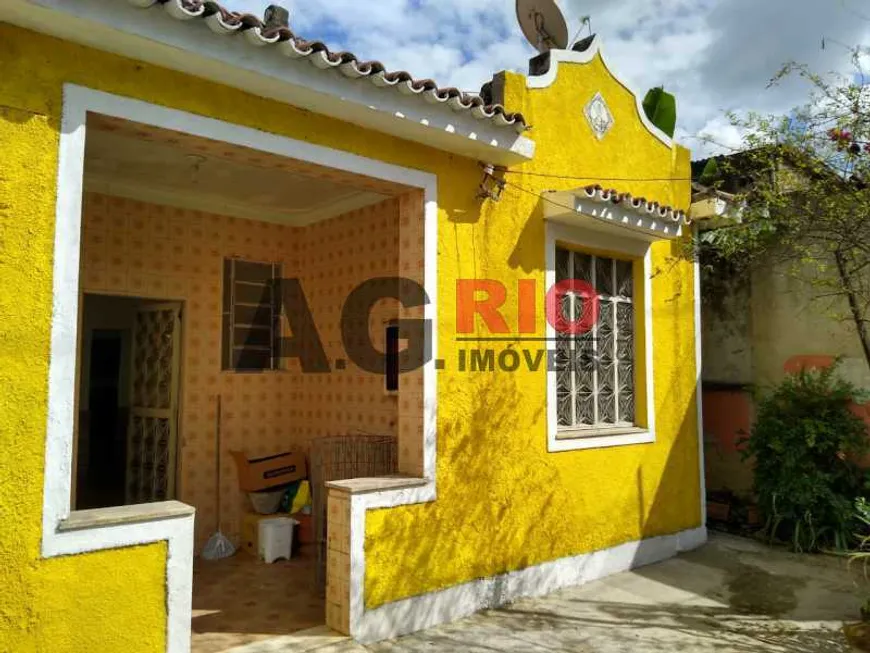 Foto 1 de Casa com 2 Quartos à venda, 80m² em Magalhães Bastos, Rio de Janeiro