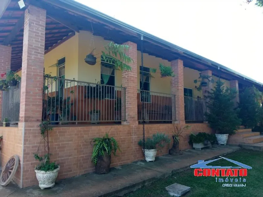 Foto 1 de Fazenda/Sítio com 3 Quartos para alugar, 500m² em Jardim Novo Horizonte, São Carlos