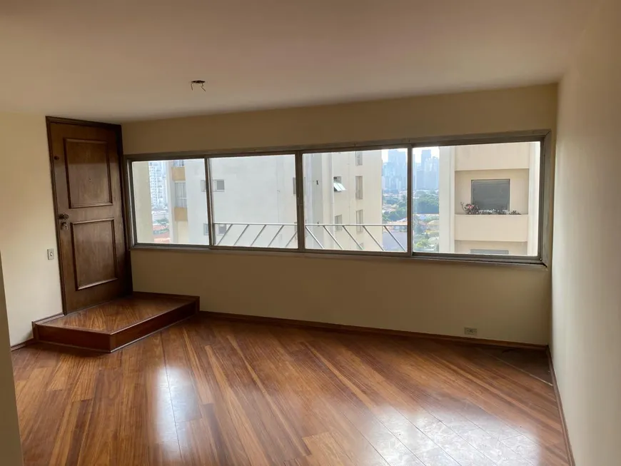 Foto 1 de Apartamento com 3 Quartos à venda, 120m² em Brooklin, São Paulo