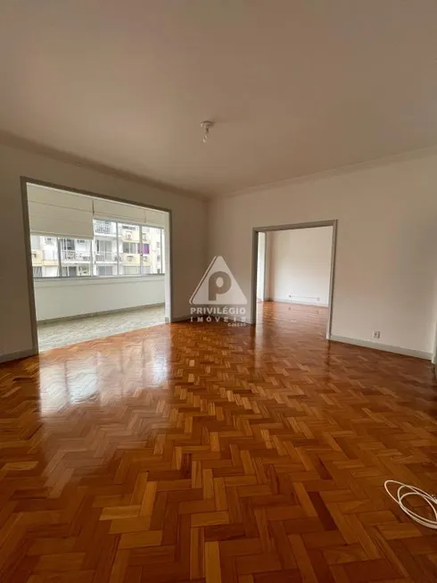 Foto 1 de Apartamento com 3 Quartos à venda, 182m² em Copacabana, Rio de Janeiro