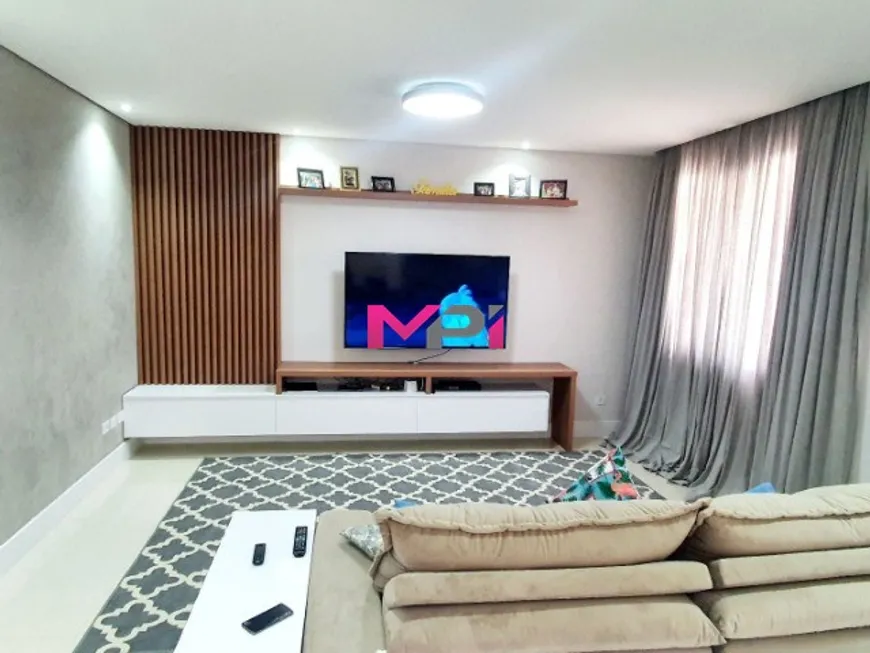 Foto 1 de Casa de Condomínio com 3 Quartos para alugar, 306m² em Rainha, Louveira