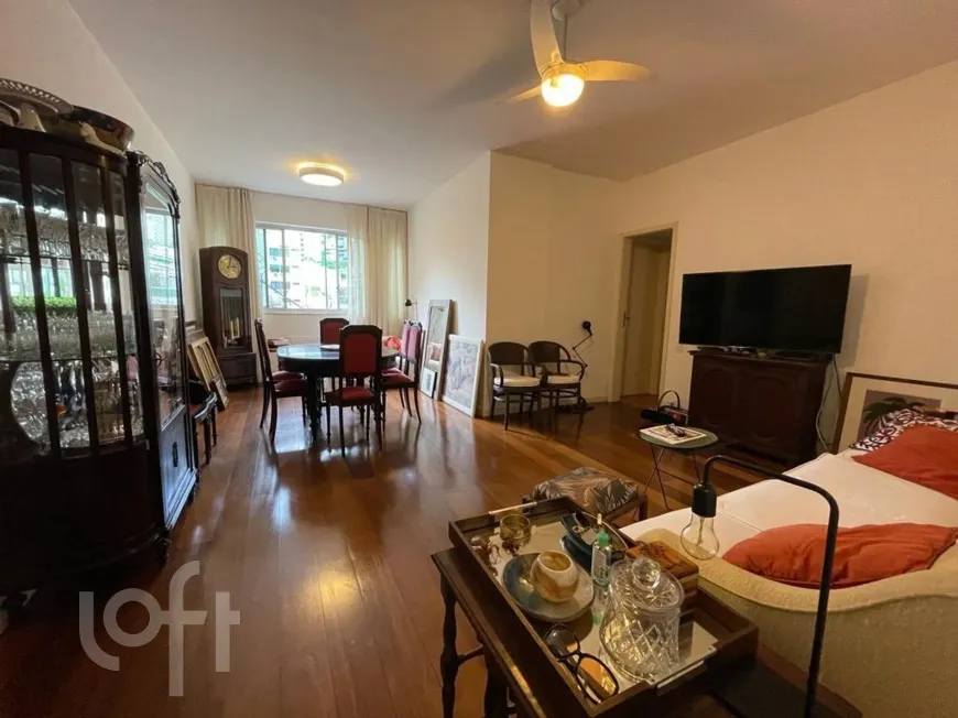 Foto 1 de Apartamento com 3 Quartos à venda, 101m² em Lagoa, Rio de Janeiro