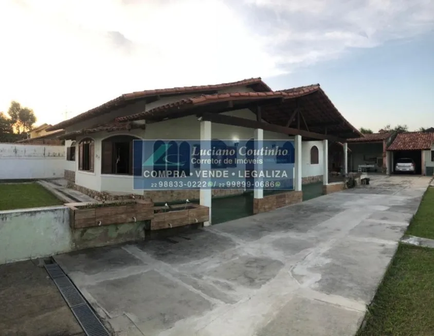 Foto 1 de Casa com 3 Quartos à venda, 200m² em Vila Capri, Araruama