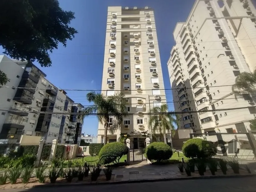 Foto 1 de Apartamento com 2 Quartos à venda, 57m² em Passo da Areia, Porto Alegre