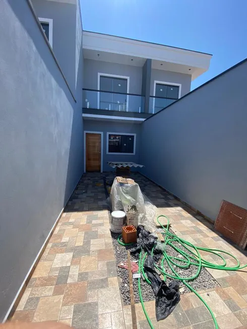 Foto 1 de Casa com 2 Quartos à venda, 80m² em Horto do Ipê, Itaquaquecetuba