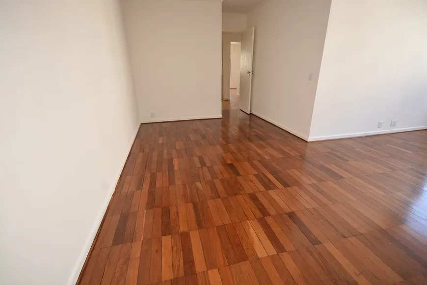 Foto 1 de Apartamento com 3 Quartos para venda ou aluguel, 104m² em Higienópolis, São Paulo