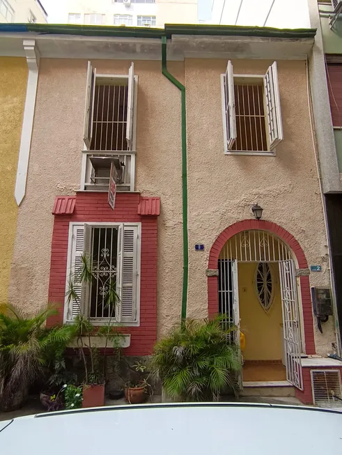 Foto 1 de Casa com 3 Quartos à venda, 115m² em Copacabana, Rio de Janeiro