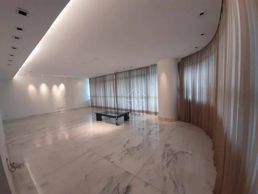 Foto 1 de Apartamento com 4 Quartos à venda, 216m² em Sion, Belo Horizonte