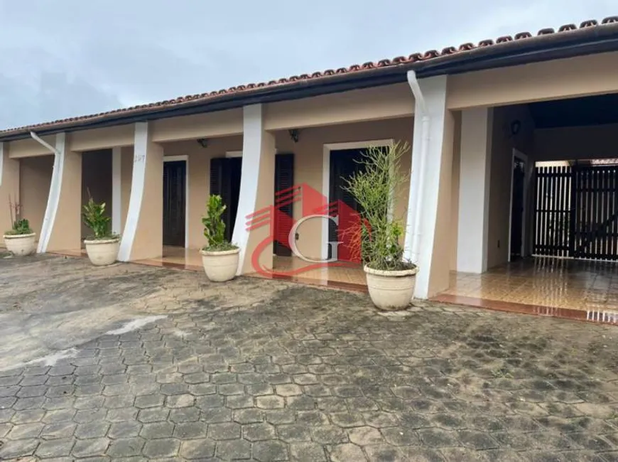 Foto 1 de Casa com 3 Quartos à venda, 300m² em Loteamento Jardim Aruan, Caraguatatuba