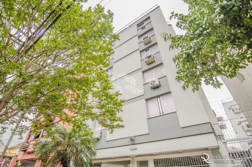 Foto 1 de Apartamento com 2 Quartos à venda, 75m² em Floresta, Porto Alegre