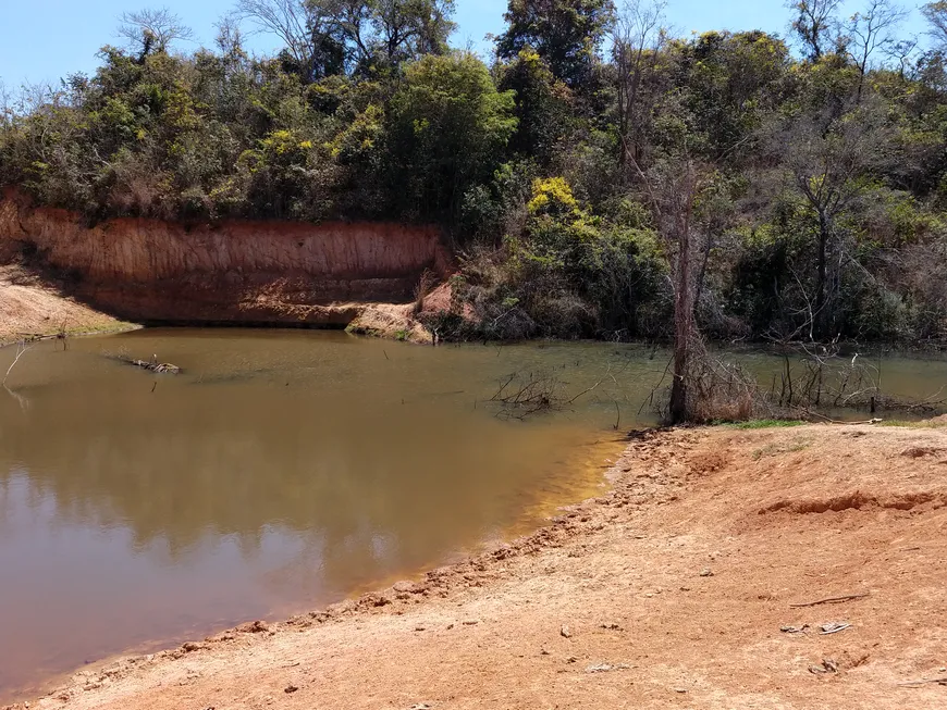 Foto 1 de Lote/Terreno à venda, 20000m² em Zona Rural, Jequitibá