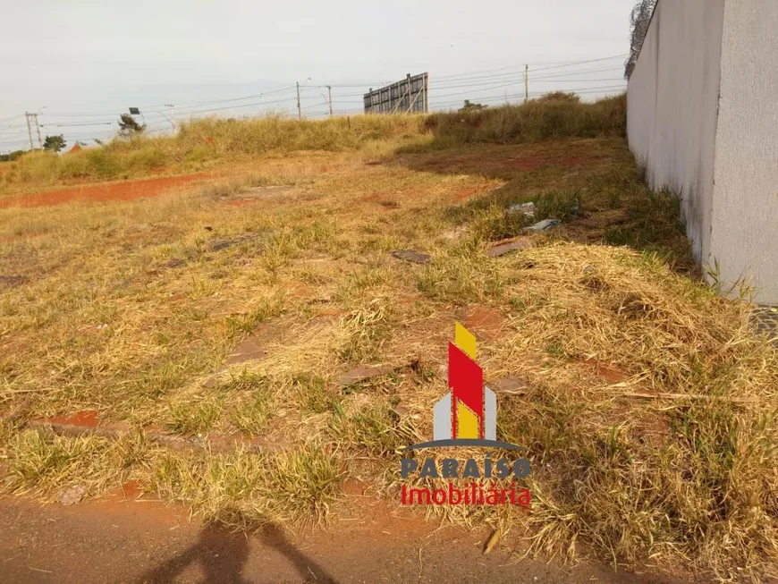 Foto 1 de Lote/Terreno à venda, 300m² em Novo Mundo, Uberlândia