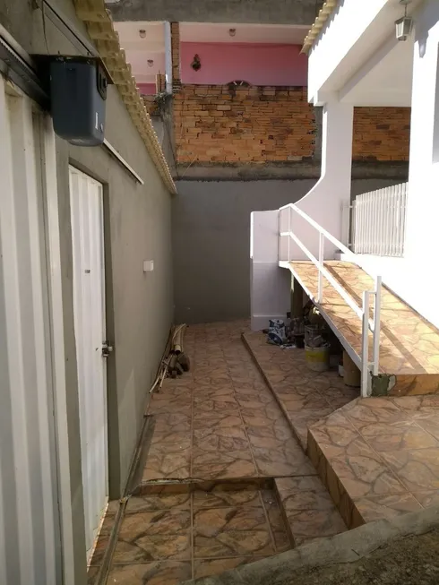 Foto 1 de Casa com 2 Quartos à venda, 112m² em São Benedito, Santa Luzia