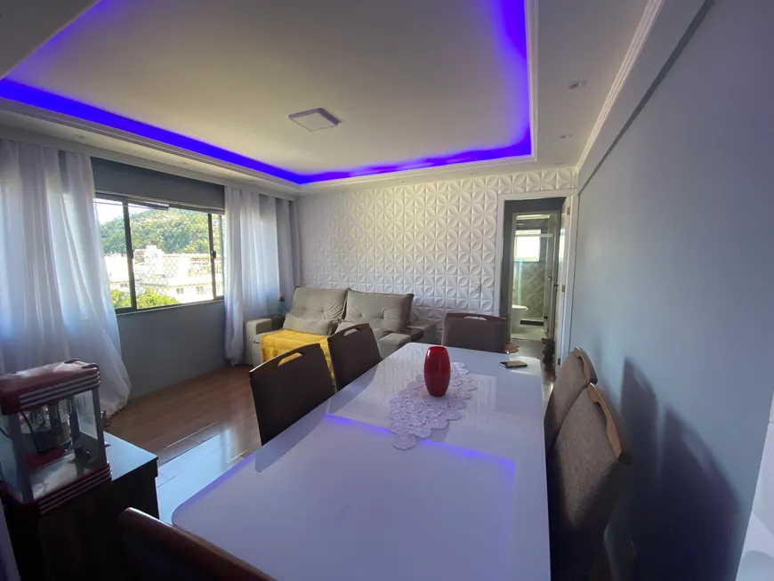 Foto 1 de Apartamento com 2 Quartos à venda, 57m² em Vale do Paraíso, Teresópolis