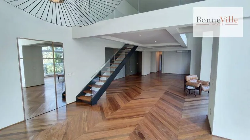 Foto 1 de Apartamento com 3 Quartos para venda ou aluguel, 330m² em Panamby, São Paulo