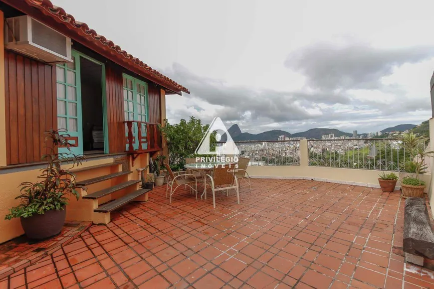 Foto 1 de Casa com 6 Quartos à venda, 500m² em Santa Teresa, Rio de Janeiro