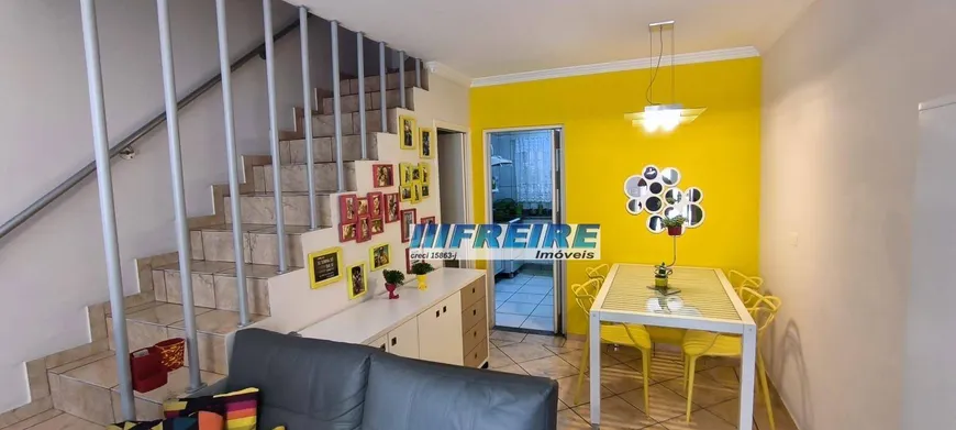 Foto 1 de Sobrado com 2 Quartos à venda, 79m² em Vila Palmares, Santo André