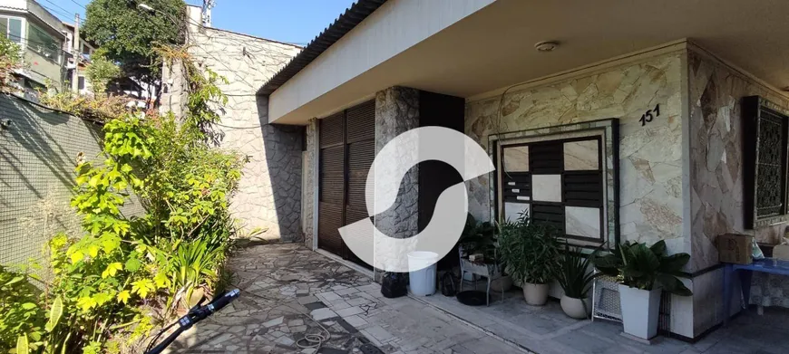 Foto 1 de Casa com 3 Quartos à venda, 212m² em Largo do Barradas, Niterói