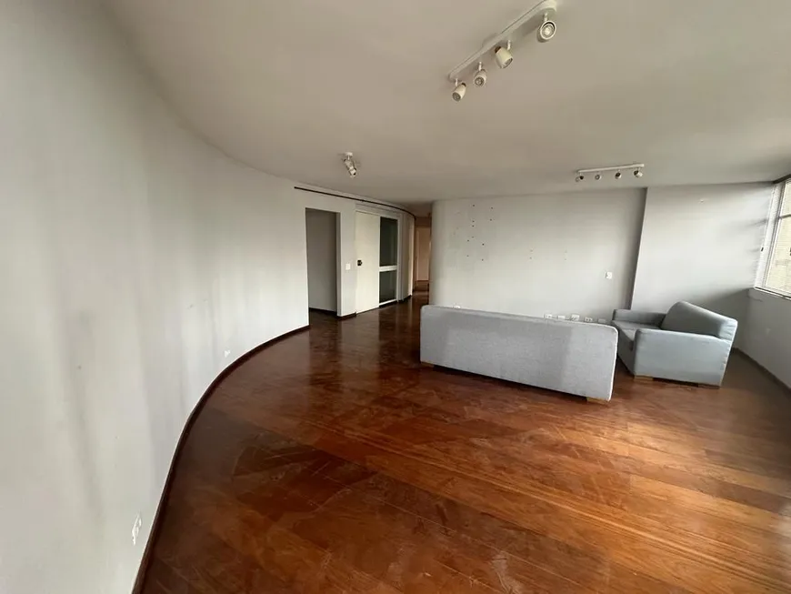 Foto 1 de Apartamento com 3 Quartos à venda, 178m² em Jardim Paulistano, São Paulo