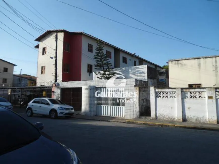 Foto 1 de Casa com 1 Quarto à venda, 180m² em Montese, Fortaleza