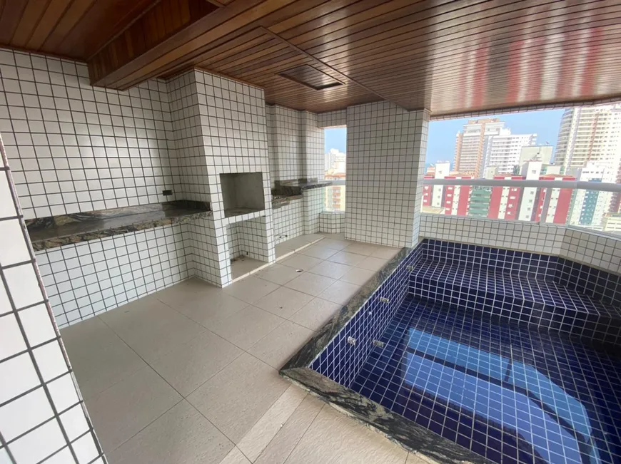 Foto 1 de Apartamento com 4 Quartos à venda, 205m² em Canto do Forte, Praia Grande