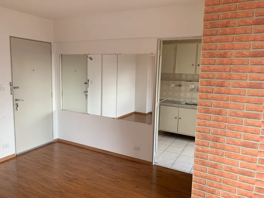 Foto 1 de Apartamento com 3 Quartos para alugar, 64m² em Santo Amaro, São Paulo