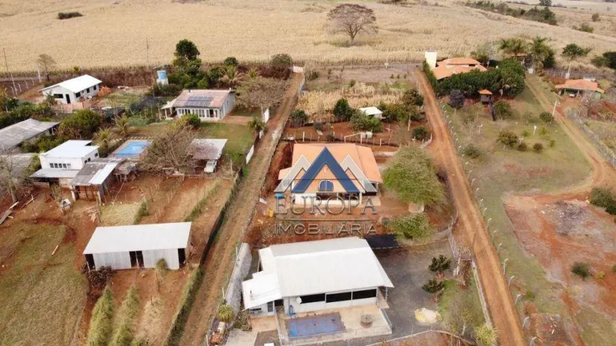 Foto 1 de Fazenda/Sítio com 2 Quartos à venda, 152m² em Maravilha, Londrina