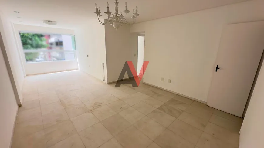 Foto 1 de Apartamento com 3 Quartos à venda, 120m² em Boa Viagem, Recife