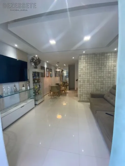 Foto 1 de Casa com 3 Quartos à venda, 100m² em Miragem, Lauro de Freitas