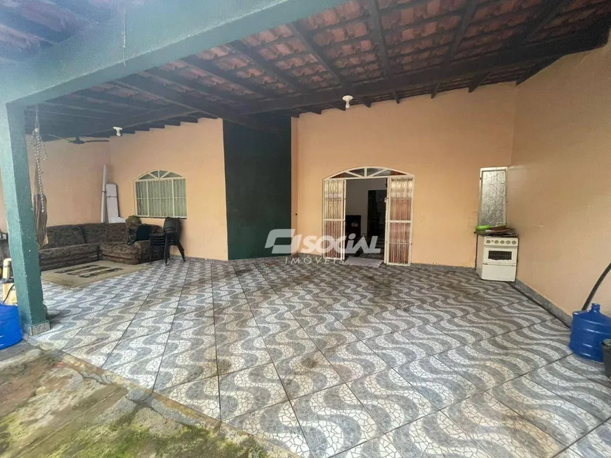 Foto 1 de Casa com 4 Quartos à venda, 200m² em Aponiã, Porto Velho