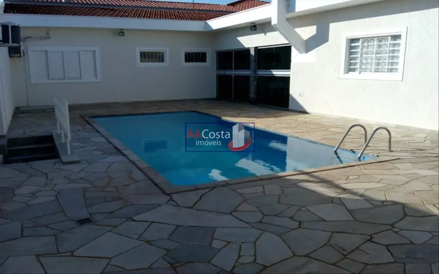 Foto 1 de Casa com 5 Quartos à venda, 370m² em Araras, Batatais