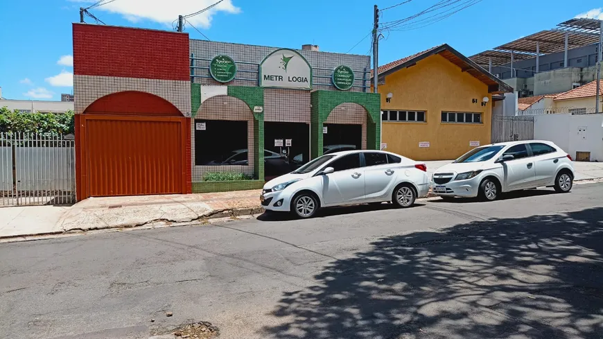 Foto 1 de Galpão/Depósito/Armazém com 3 Quartos à venda, 197m² em Centro, Campo Grande