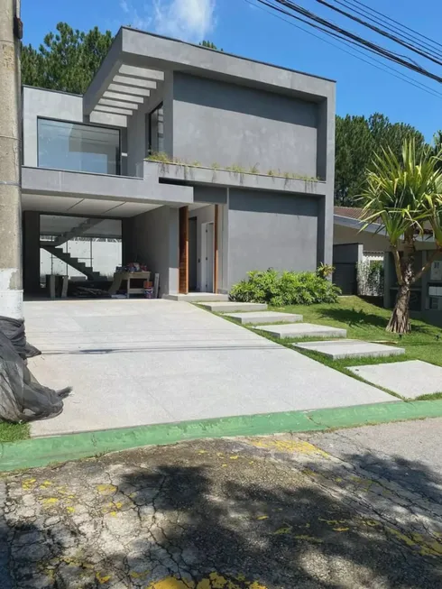 Foto 1 de Casa de Condomínio com 4 Quartos à venda, 315m² em Alphaville, Santana de Parnaíba