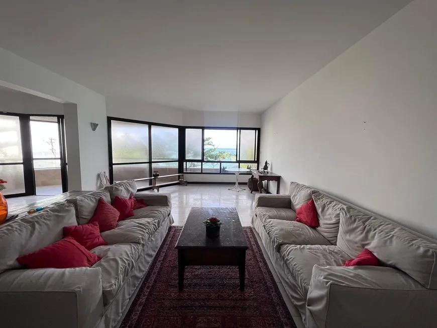 Foto 1 de Apartamento com 5 Quartos à venda, 252m² em Ondina, Salvador