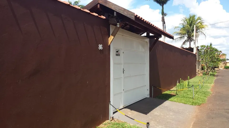 Foto 1 de Fazenda/Sítio com 4 Quartos à venda, 280m² em Condominio Estancia Beira Rio, Jardinópolis