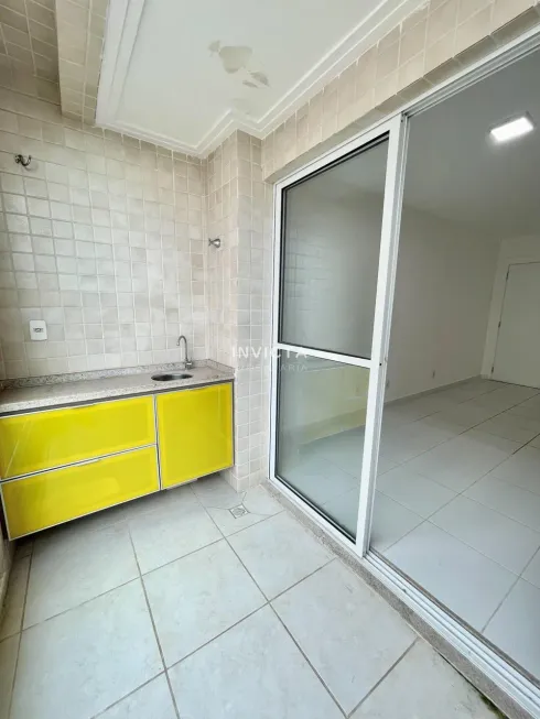 Foto 1 de Apartamento com 3 Quartos à venda, 74m² em Calhau, São Luís